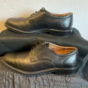 Johnston‎ & Murphy Black Leather Oxfords